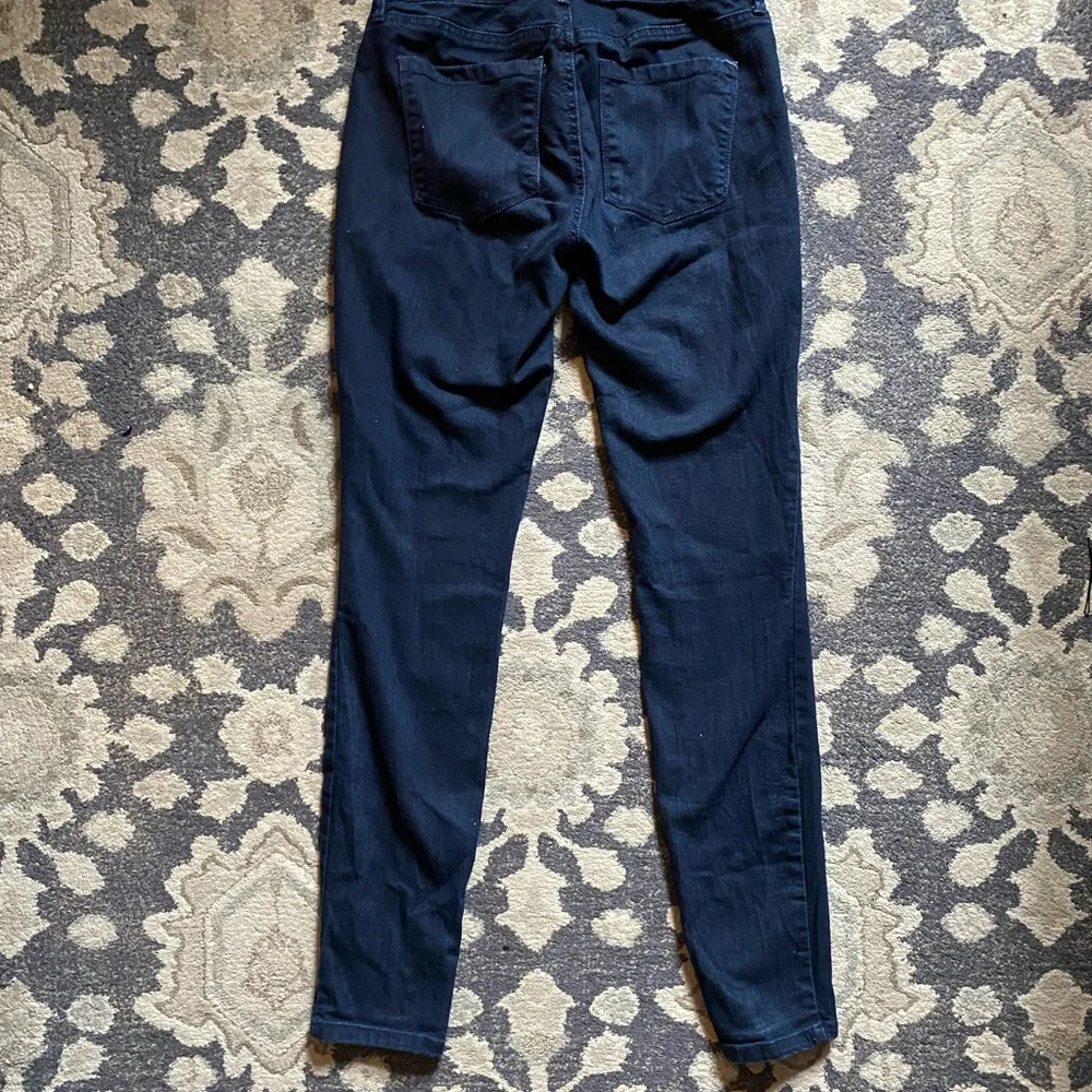 Jessica Simpson Jeans - Picture 4 of 5